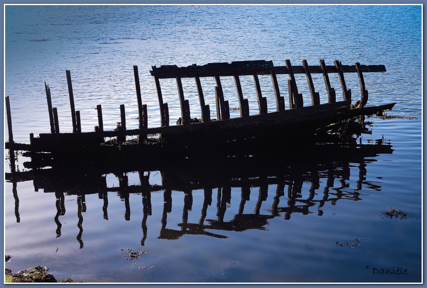 D Danièle Epave Anse de Penfoul à Bénodet