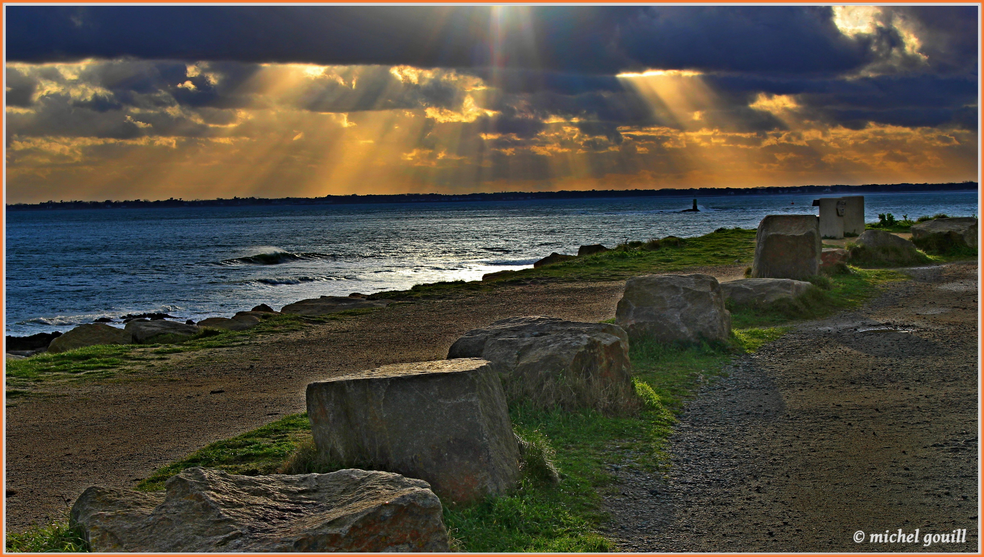 M Michel G Bénodet corniche de Groasguen 