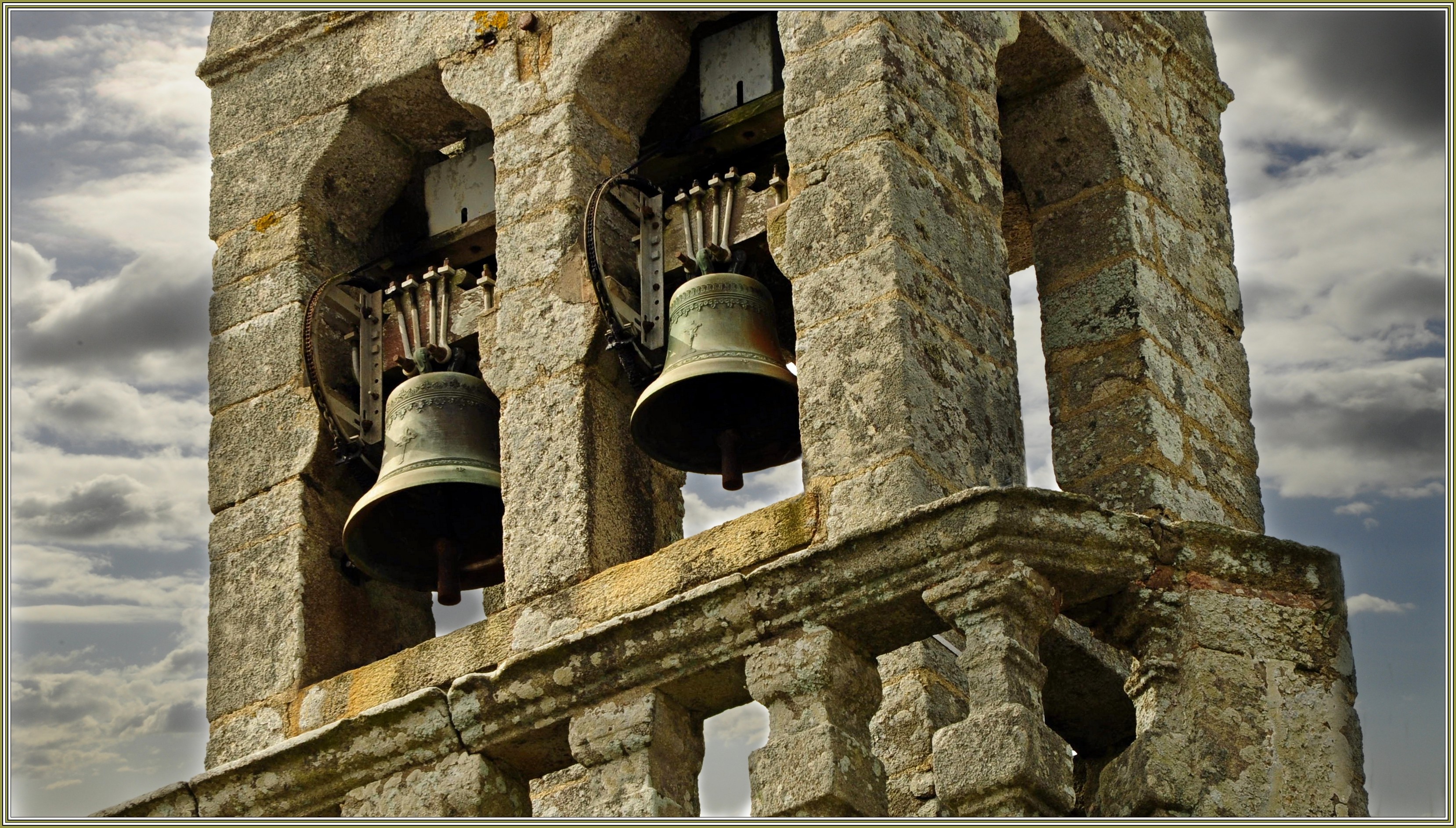 Rene eglise de st thurien 